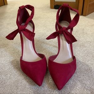 Aldo Suede Tie Heel